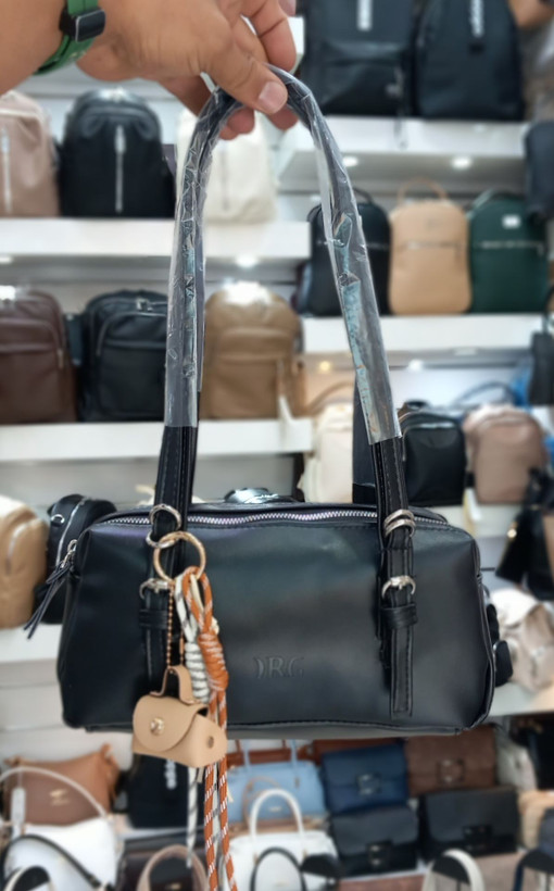 کیف چرمی جنس خارجی در دو رنگ مشکی و عسلی کیفیت درجه یک